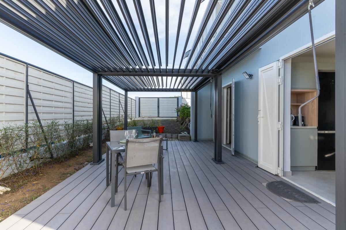terrasse-couverte-appartement-t2-le-diamant (1)